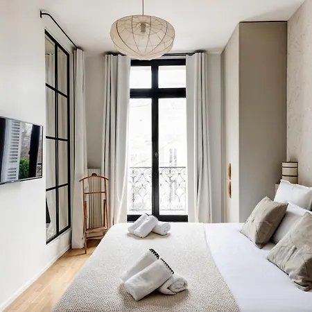 Elegant A Deux Pas Des Champs-elysees Appartamento *