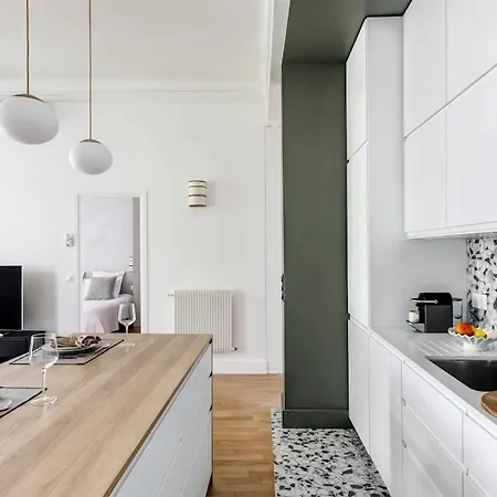 Appartamento Elegant A Deux Pas Des Champs-elysees